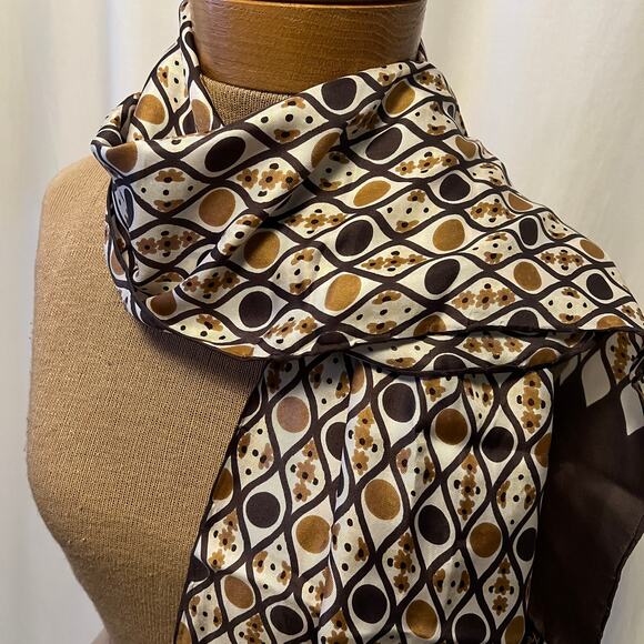 MCM Francesca di Roma silk scarf geometric lattice pattern chocolate brown Italy - Picture 2 of 8